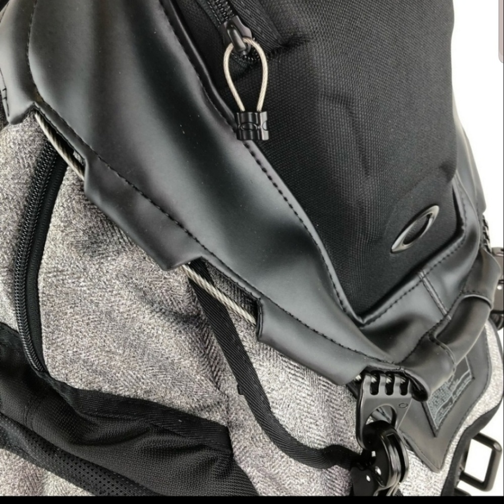 Oakley Kitchen Sink Lx Backpack - Picture 7 of 7